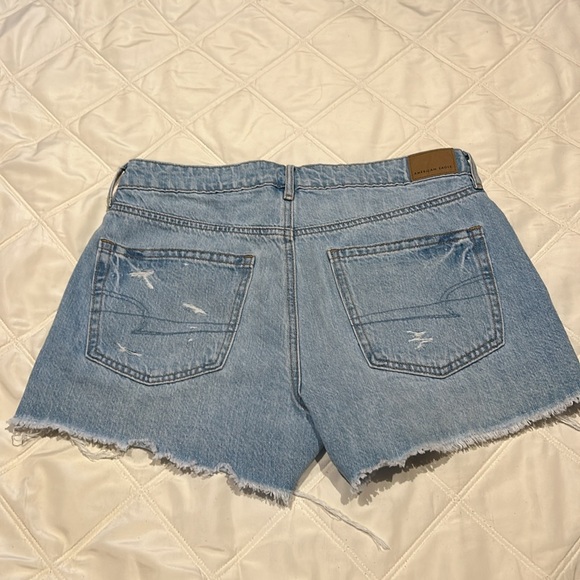 American Eagle Shorts (tags still on) - Picture 2 of 3